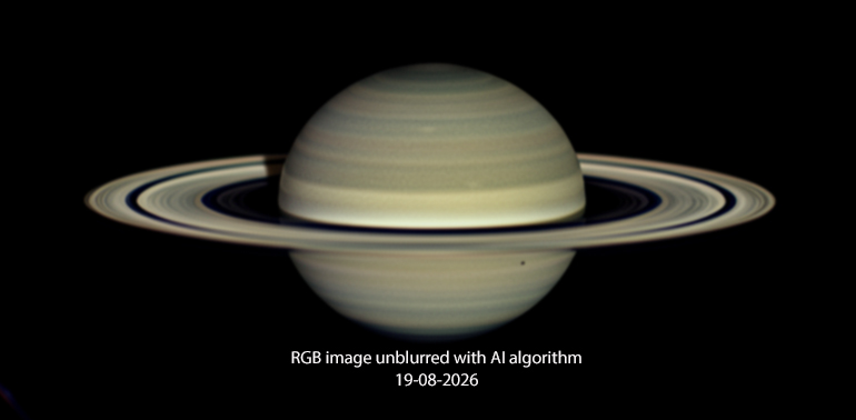 Immagine a colori del saturno del 19 agosto ma con passaggio di unblur su base AI